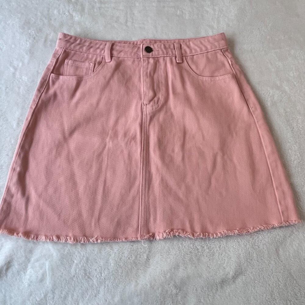 Sadie & Sage Pink Denim Raw Hem Skirt Size Medium